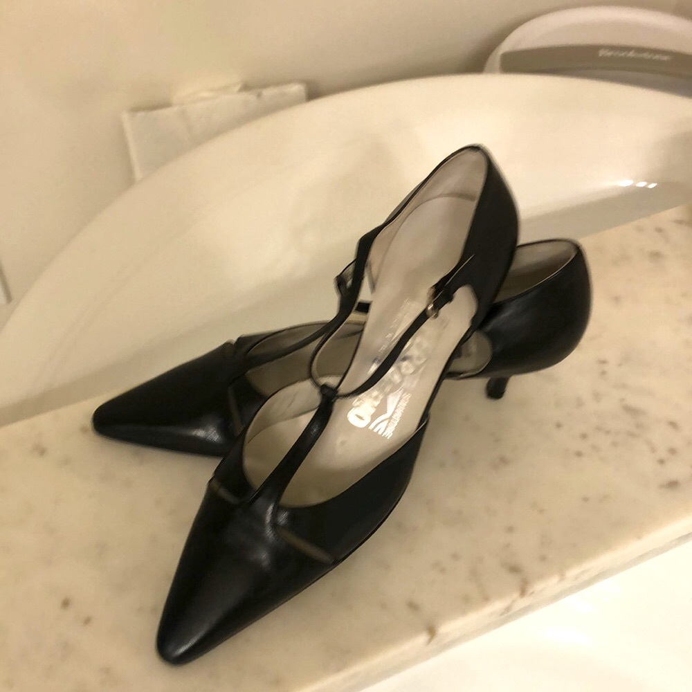 Ferragamo collection Kitten heels
